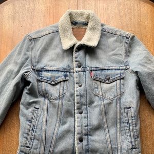 Levi Aritzia Sherpa Jacket